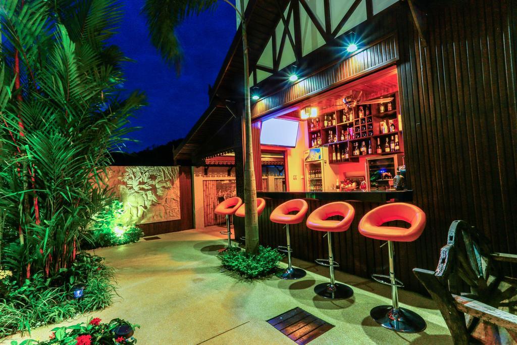 Palm Oasis Daire Nai Harn Dış mekan fotoğraf